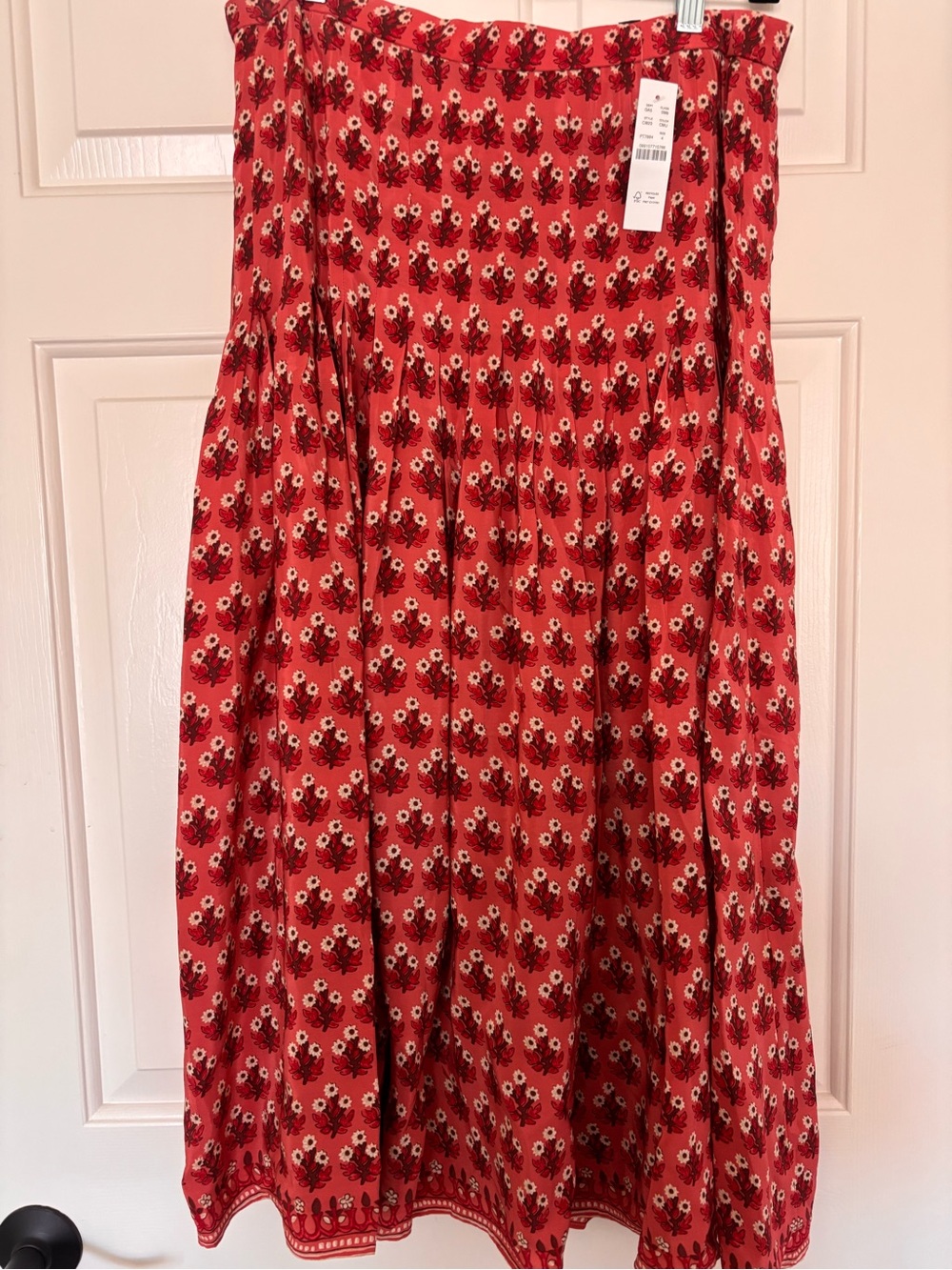 JCrew Block Print Skirt, new with tags, size 4 and runs BIG (measured). PRETTY